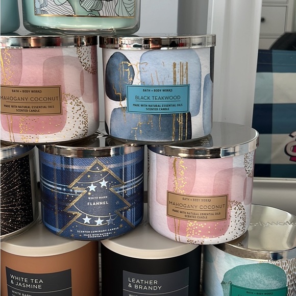 NEW bath and body works 3 wick candles - Picture 4 of 4